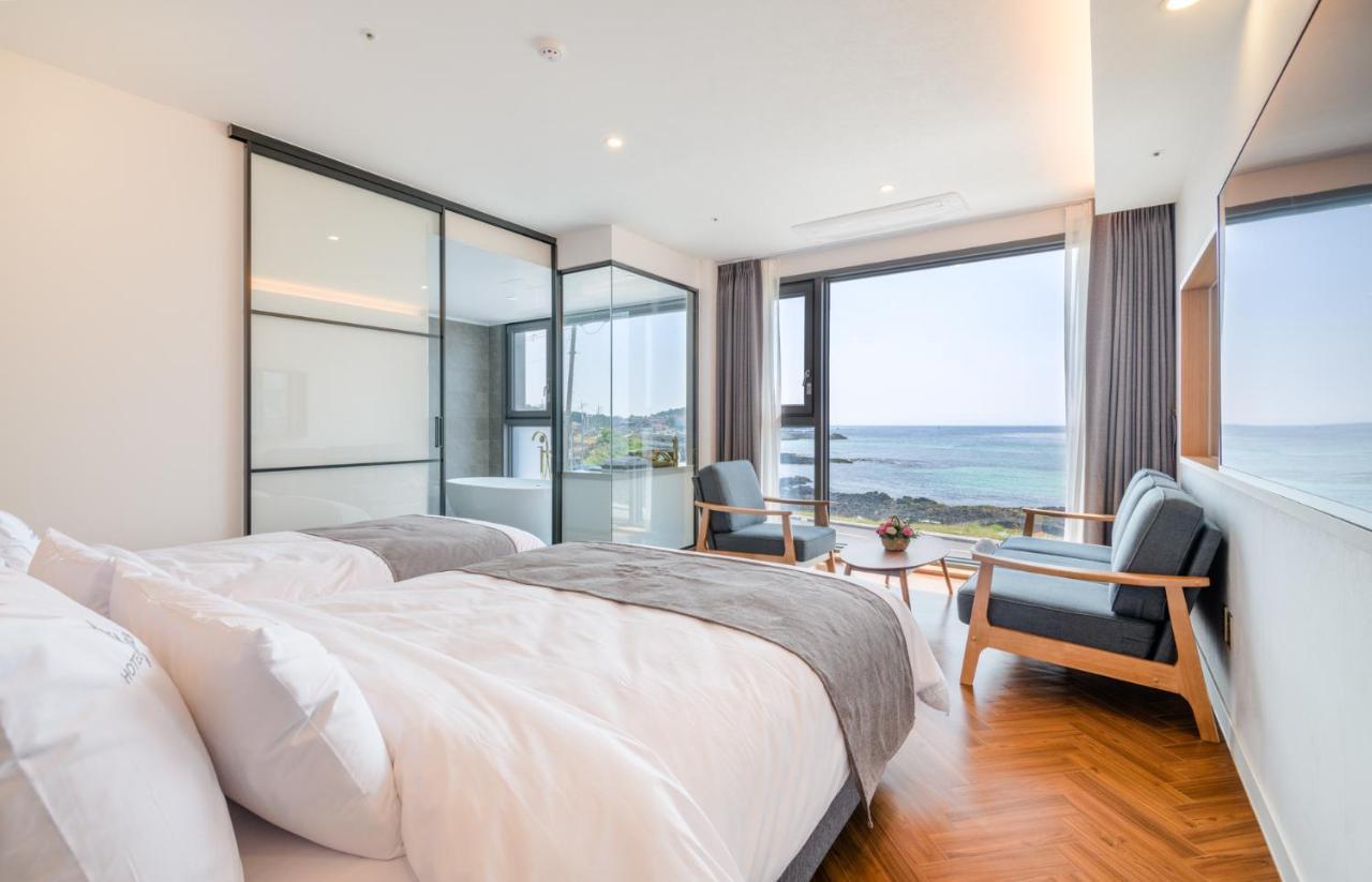 Hotel Mer Bleue Jeju Exterior photo