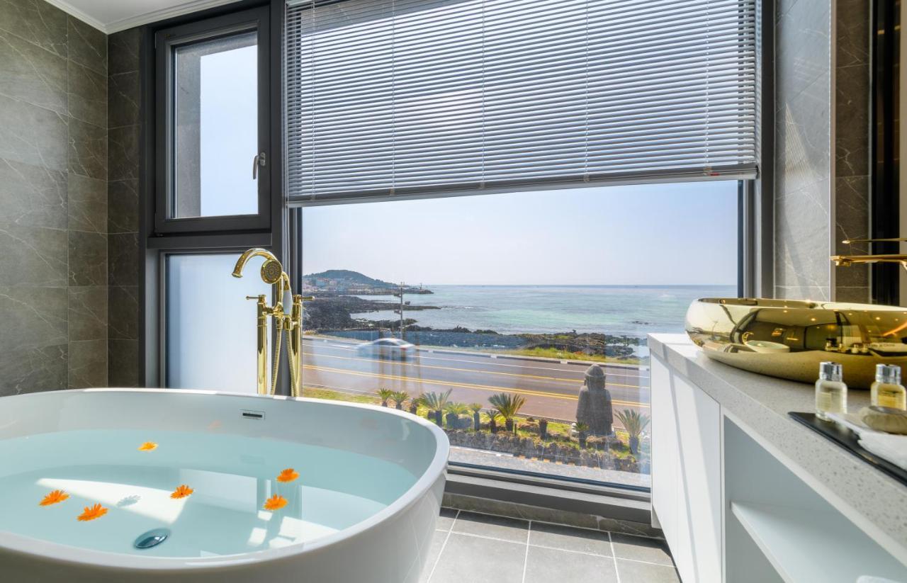 Hotel Mer Bleue Jeju Exterior photo